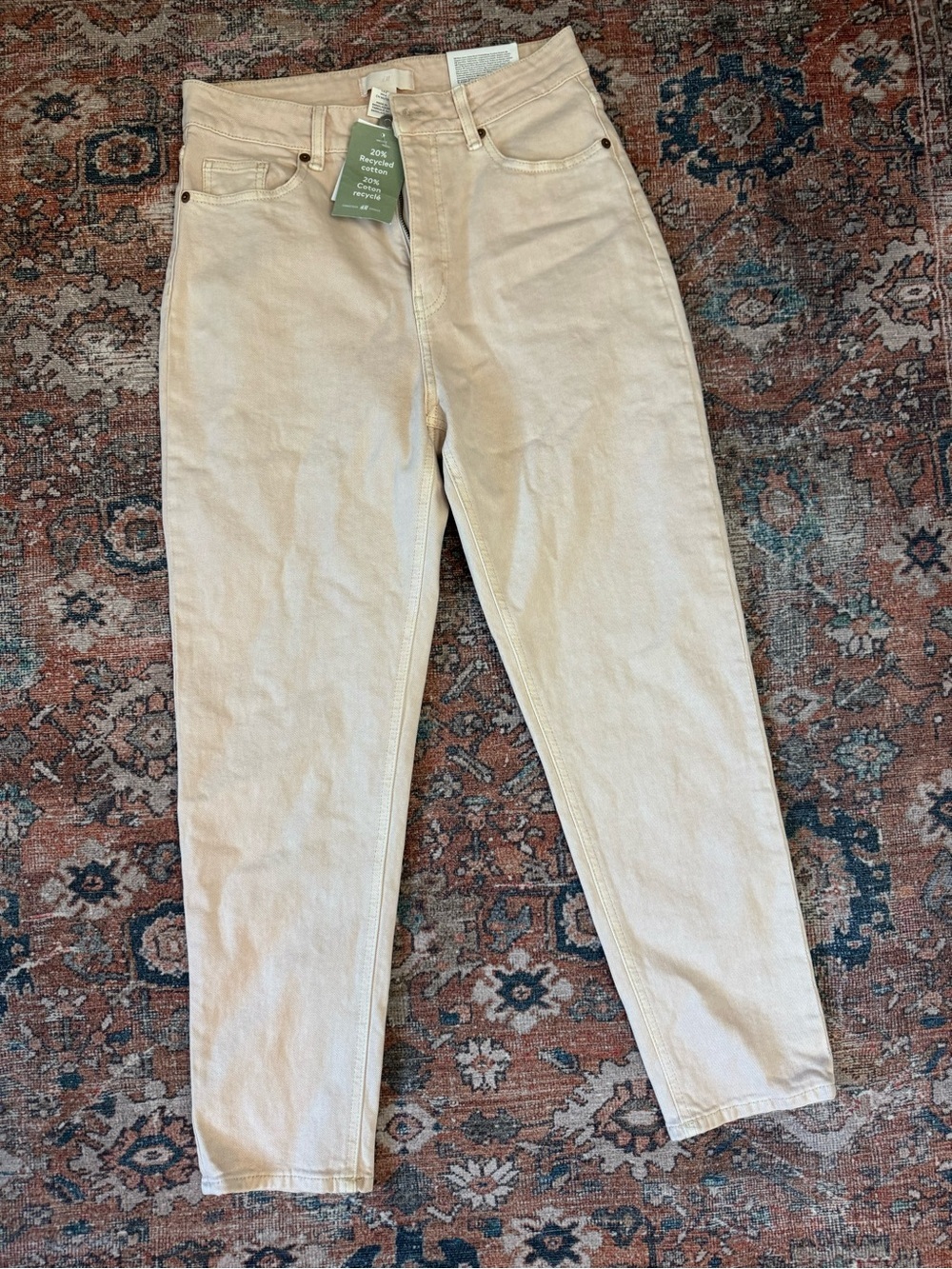 H&M Cream High Rise Mom Jeans Size 6 NWT